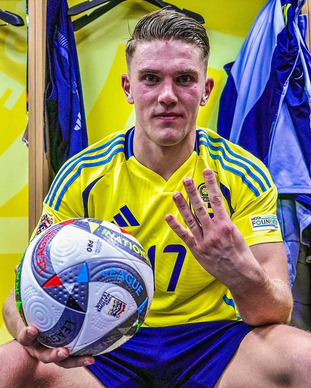 红魔版狼来了！哲凯赖什转会受阻又示好曼联，抬价成功引来利物浦